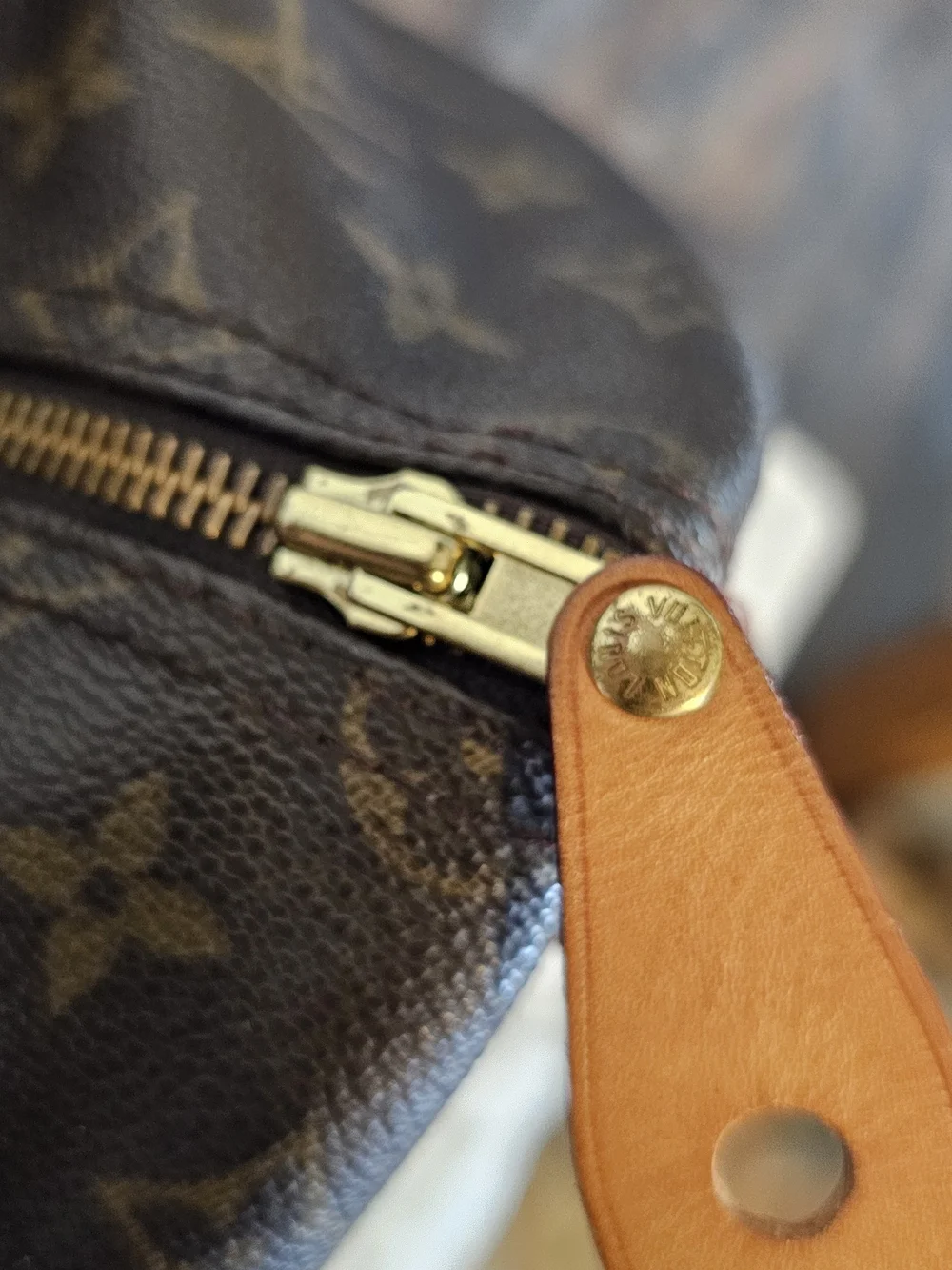 Louis Vuitton Monogram Canvas Speedy 35 - Picture 7 of 16